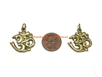 2 PENDANTS Sanskrit Om Brass Charm Pendants - Nepal Tibetan Brass Om Aum Ohm Mantra Charms - Ethnic Nepal Tibetan Yoga Jewelry - WM3770B-2
