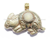 Tibetan Reversible Repousse Tibetan Silver Hare Pendant with Faceted Quartz Inlay - Tibetan Rabbit Pendant - Tibetan Jewelry - WM5325