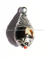 5 PENDANTS - Black & White Resin Dzi Tibetan Pendants with Tibetan Silver Caps - Ethnic Tribal Tibetan Pendant - WM2835-5