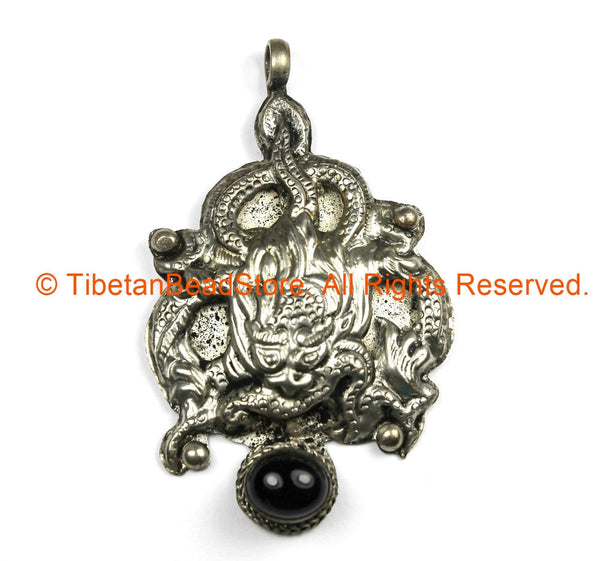 Ethnic Tribal Antique Look Repousse Tibetan Dragon Pendant with Onyx Inlay - TibetanBeadStore - Handmade - Unisex Jewelry - WM7236