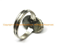Ethnic Tibetan Dzi Ring (SIZE 7.25) Tibetan Resin Dzi Amulet Ring Dzi Zee Unisex Ring- TibetanBeadStore Tibetan Beads & Jewelry- R250S-7.25