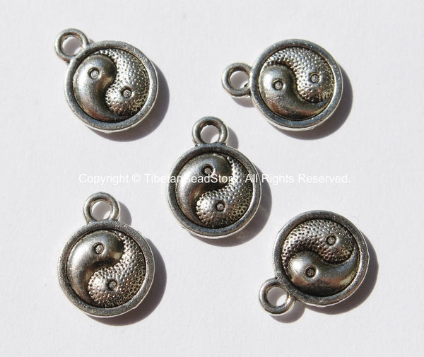 Set of 5 - Tibetan Silver Yin Yang Charms - Small Tiny Ying Yang Tibetan Silver Charms Pendants - Jewelry Making Supplies - WM5538-5